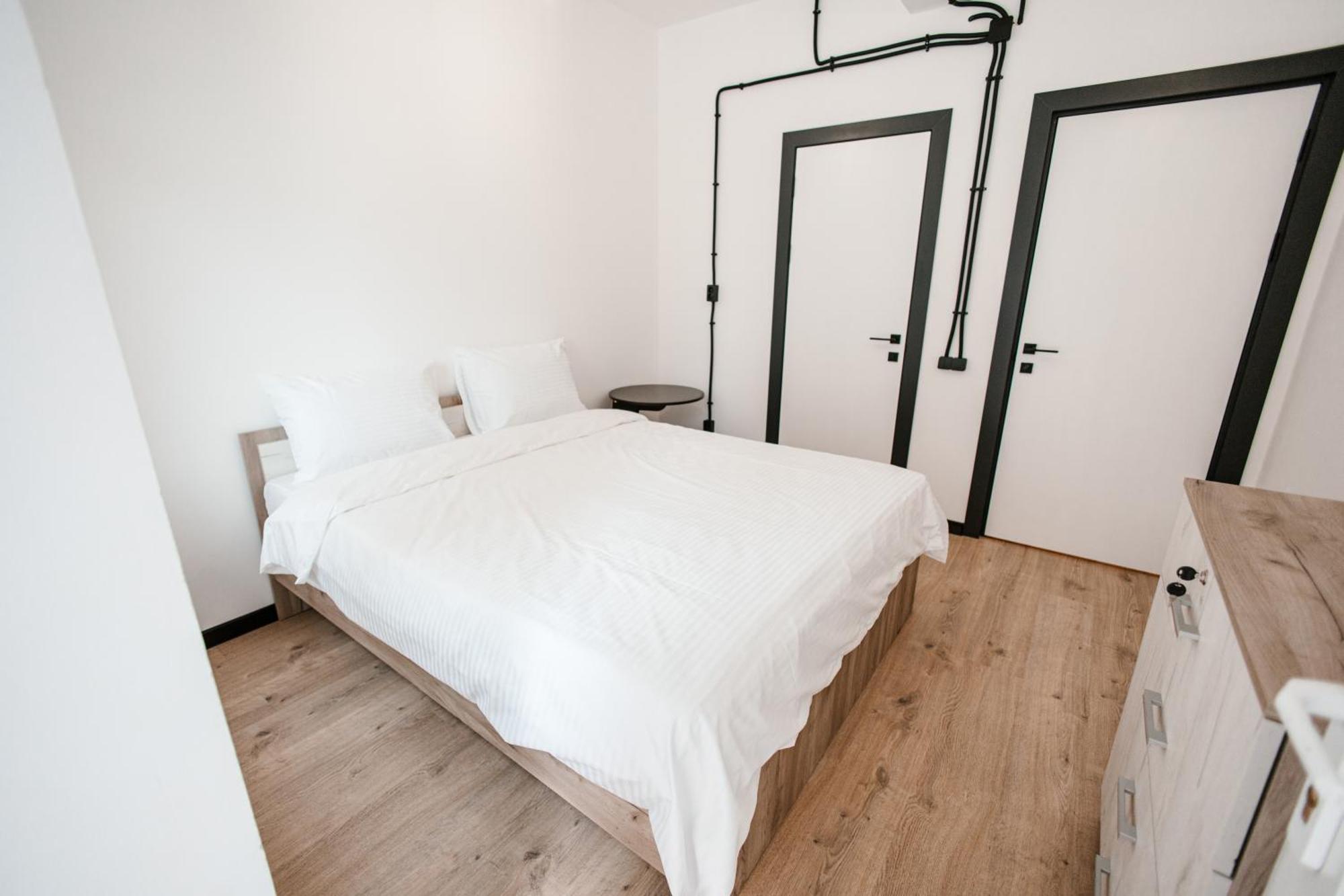 68 Hostel 비슈케크 외부 사진